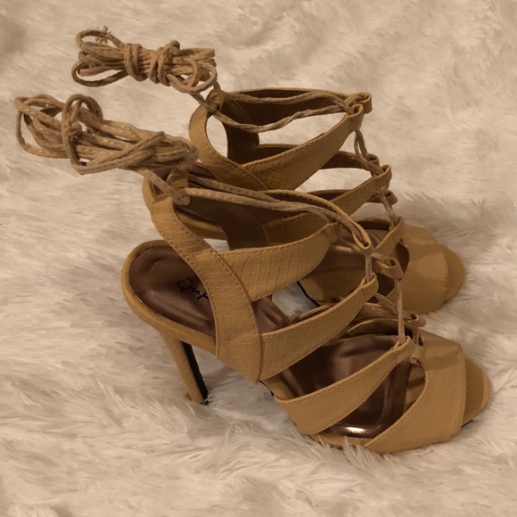 Lace Up Stilettos NWOT - Picture 8 of 8